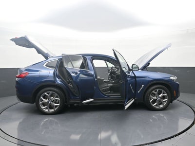 2025 BMW X4 xDrive30i