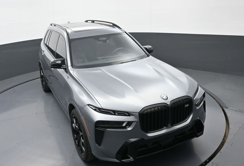 2025 BMW X7 M60i