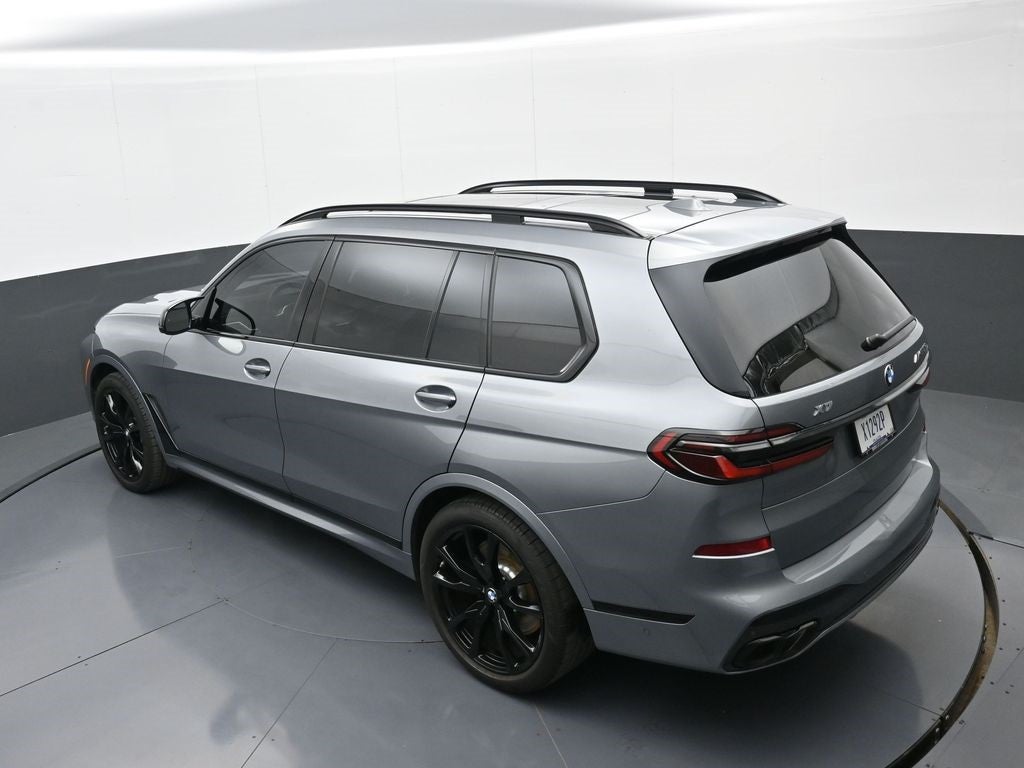 2025 BMW X7 M60i