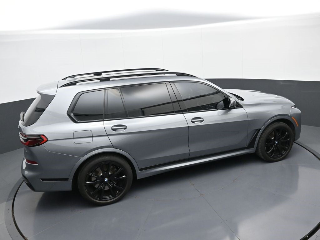 2025 BMW X7 M60i