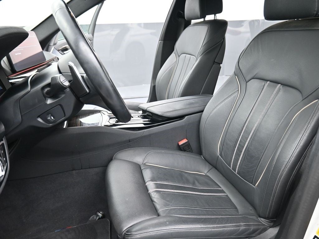 2023 BMW 5 Series M550i xDrive