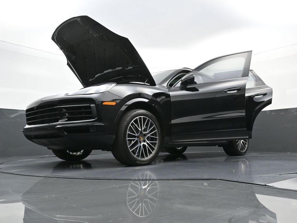 2023 Porsche Cayenne Base