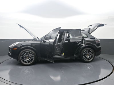 2023 Porsche Cayenne Base