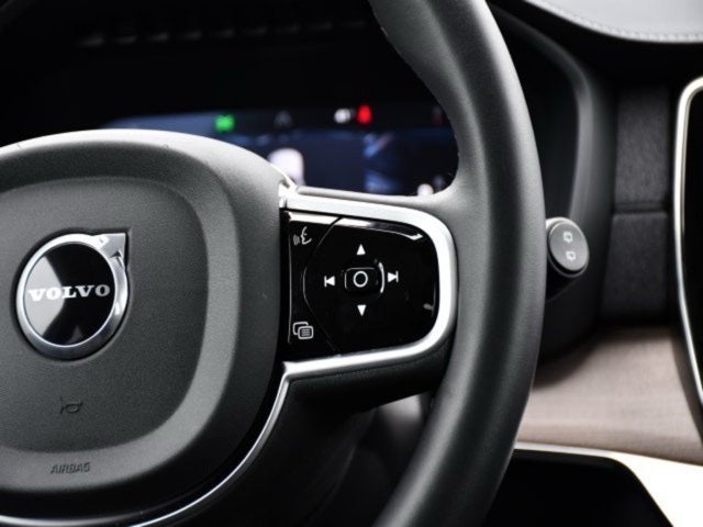 2025 Volvo XC90 B6 Plus 7-Seater 2025.5