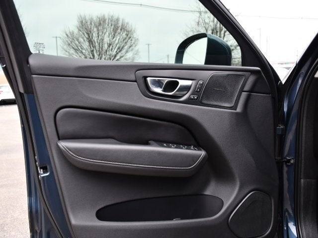 2022 Volvo XC60 B6 Inscription