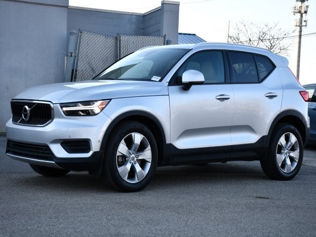 2019 Volvo XC40 Momentum
