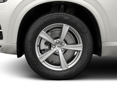 2018 Volvo XC90 T6 Momentum