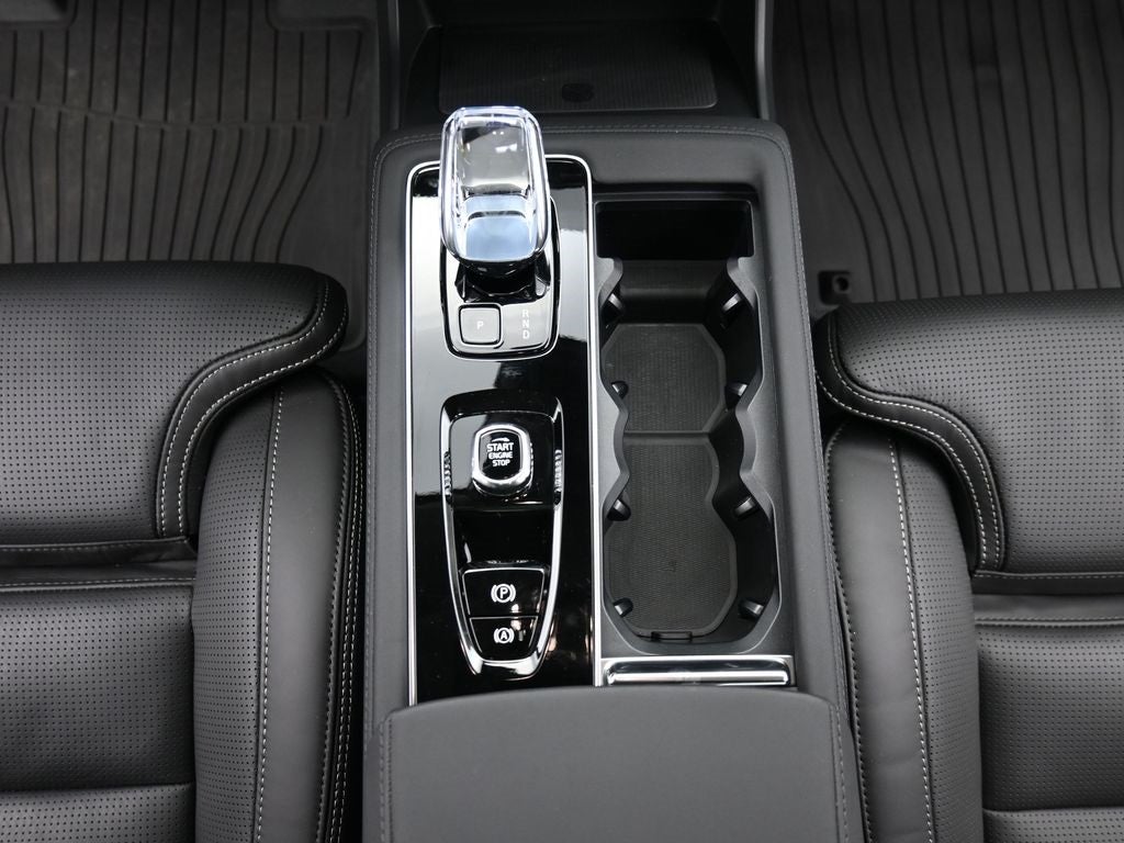 2025 Volvo XC90 Plug-In Hybrid Ultra