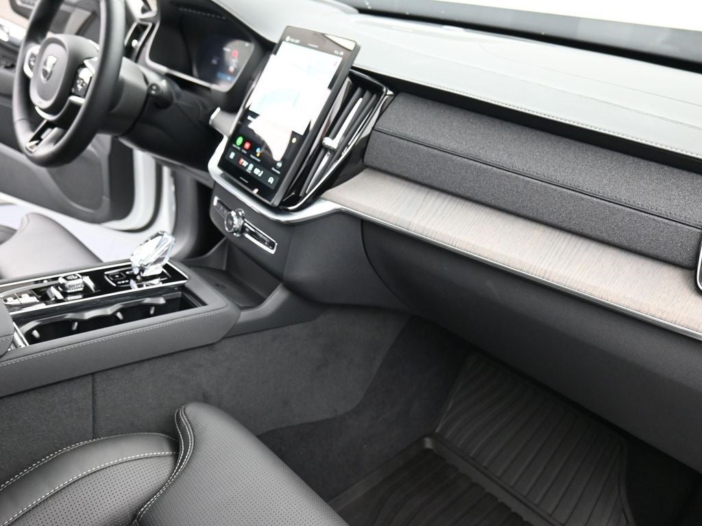 2025 Volvo XC90 Plug-In Hybrid Ultra