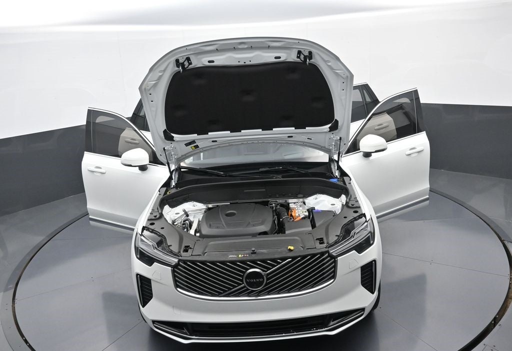 2025 Volvo XC90 Plug-In Hybrid Ultra