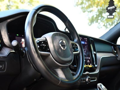 2022 Volvo XC60 B5 Inscription