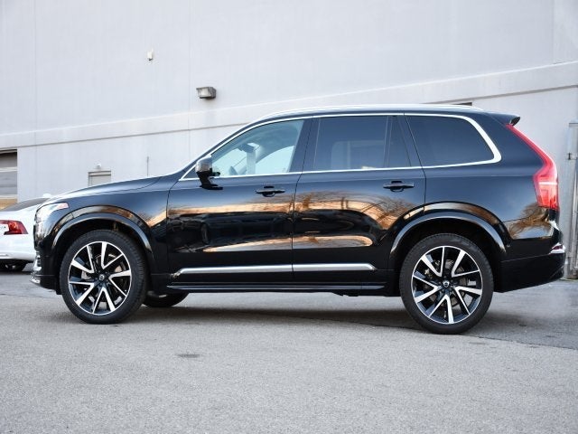 2023 Volvo XC90 B5 Plus