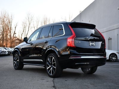 2023 Volvo XC90 B5 Plus