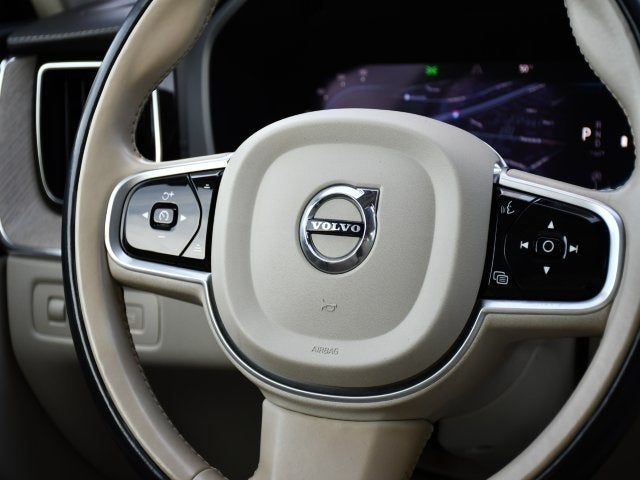 2022 Volvo XC60 B5 Inscription