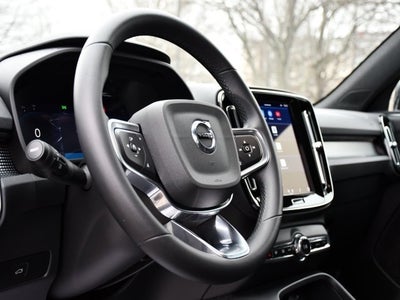 2025 Volvo XC40 B5 Plus Dark Theme