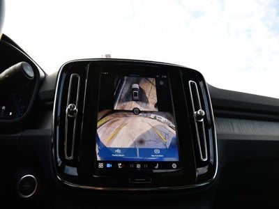 2025 Volvo XC40 B5 Plus Bright Theme