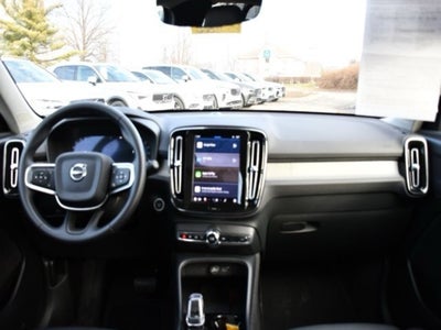 2025 Volvo XC40 B5 Plus Bright Theme