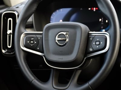 2025 Volvo XC40 B5 Plus Bright Theme