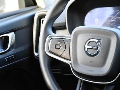 2025 Volvo XC40 B5 Core