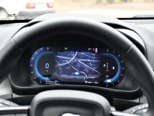 2025 Volvo XC40 B5 Core