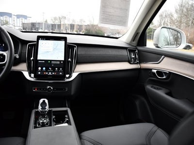 2025 Volvo XC90 B5 Plus 2025.5