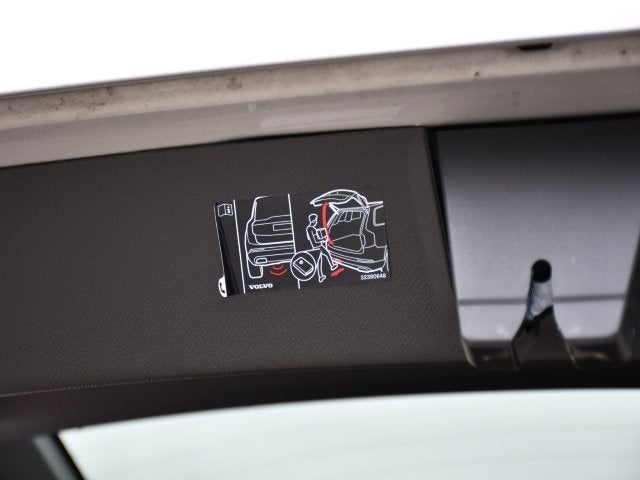 2025 Volvo XC90 B5 Plus 2025.5