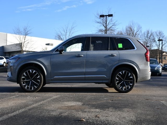 2025 Volvo XC90 B5 Plus 2025.5