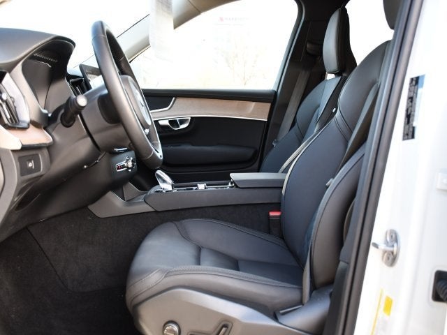 2025 Volvo XC90 B5 Plus 2025.5