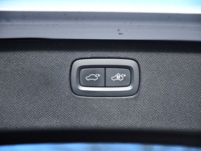 2025 Volvo XC90 B5 Plus 2025.5