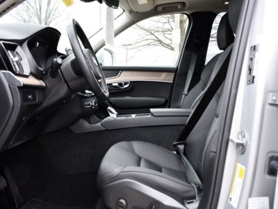 2025 Volvo XC90 B5 Plus 2025.5