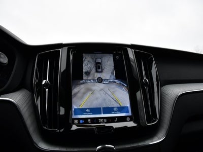 2025 Volvo XC60 B5 Plus