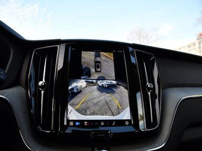 2025 Volvo XC60 B5 Plus