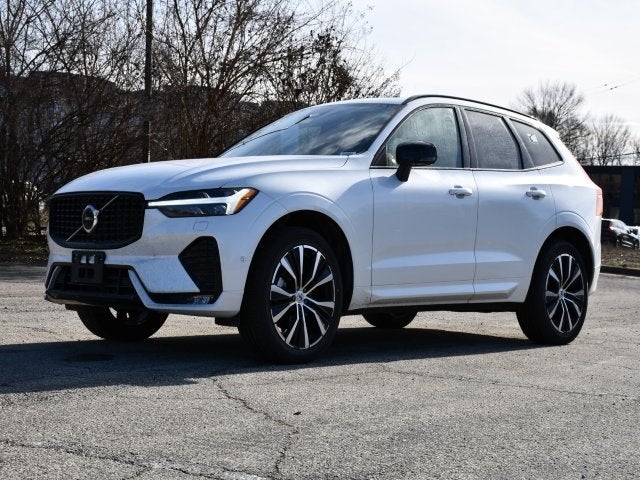 2025 Volvo XC60 B5 Plus
