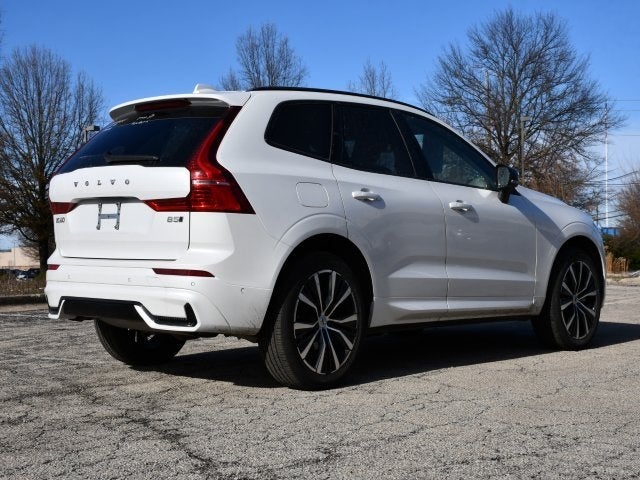 2025 Volvo XC60 B5 Plus