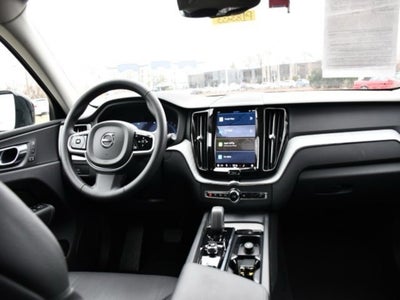 2025 Volvo XC60 B5 Plus