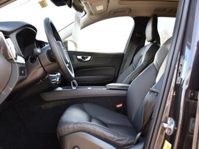 2025 Volvo XC60 B5 Plus