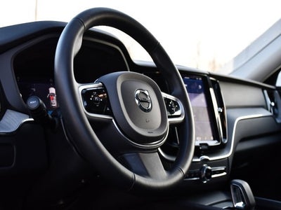 2025 Volvo XC60 B5 Plus