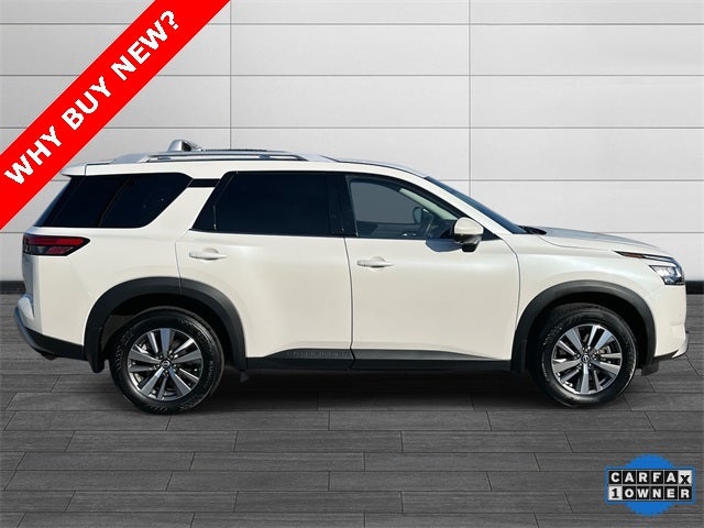 2024 Nissan Pathfinder SL