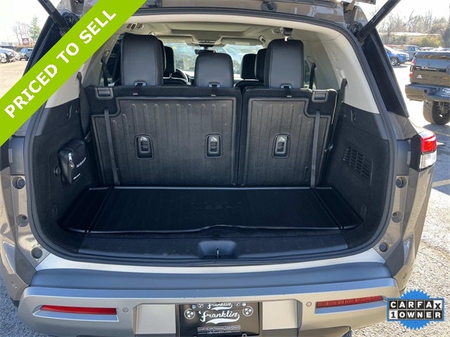 2024 Nissan Pathfinder Platinum